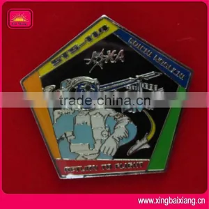 Top Quality Beautiful Metal Square Badge Pin,square Lapel Pin thumbnail-4