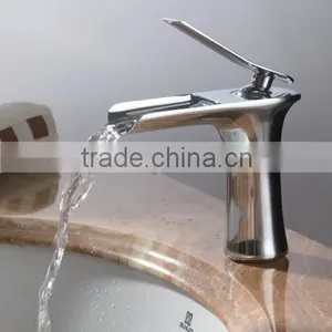 Water-mount Brass High Quality Chrome Basin Faucet thumbnail-1