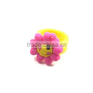 Wholesale Custom Fashion Flower Shaped PVC Finger Rings thumbnail-1