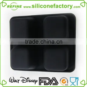 Traditional Simple 4 Grid no Abnormal Odor Silicone Bake Mould thumbnail-3