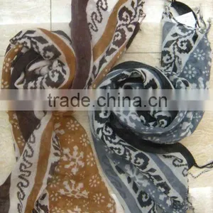 New Printed Wool Shawls/scarfs thumbnail-1