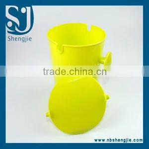Trade Assurance Mini Car Vehicle Trash Garbage Rubbish Bin Can Dust Box With Holder Hook/Plasitc Car Mini Trash Can thumbnail-1