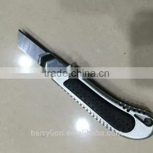 Berrylion 231 Utility Knife A-Alloy Stainless Steel Utility Knife thumbnail-2