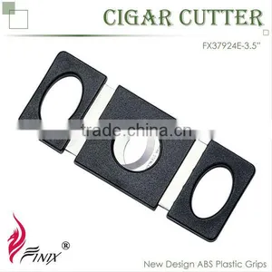 New Design ABS Plastic Grips Cigar Cutters thumbnail-1