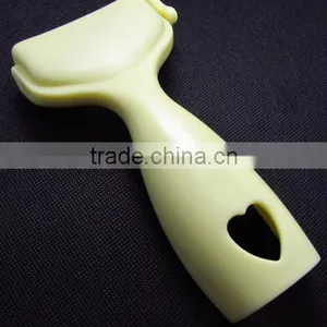 Stainless Steel 3 in 1 Vegetable Peeler thumbnail-1