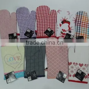 Microwave / Oven Gloves thumbnail-2