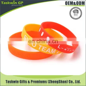 Factory Direct Sales Eco-friendly Fashion Custom Design Silicone Bracelet Rubber Wristbands thumbnail-1