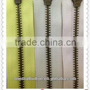 High Quality/The Fashion Metal Teeth Dyeable Tape KCC Zipper thumbnail-3