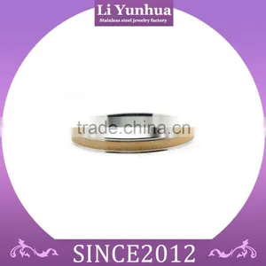 Fancy New Design Diamond Dust Round Stainless Steel Bangle thumbnail-1