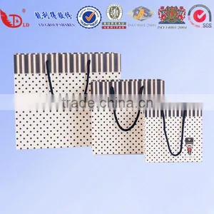 Customized Printed Luxury Promotional Paper Shopping Bag thumbnail-1