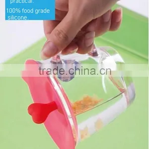 Novelty Easy Cleaning Suction Silicone Universal Cup Lid thumbnail-1