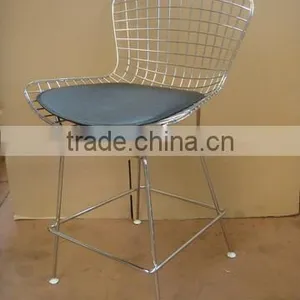 Powder Coated Black Wire Bar Stool With Seat Pad thumbnail-1