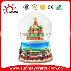 Hight Quality Custom Made Resin Christmas Snow Globes thumbnail-1