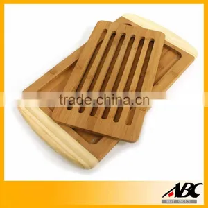 Food Safety Kitchen Tool Rubber Wood Cutting Board With Hook thumbnail-6
