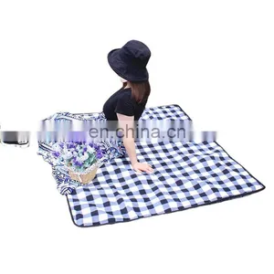 Outdoor Lightweight Packable Waterproof And Warm Camping Hiking Travel Blanket thumbnail-2