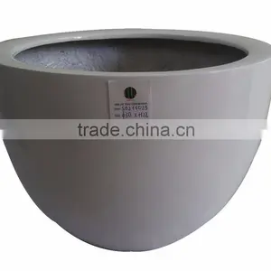 FIBERGLASS PLANT POT thumbnail-1