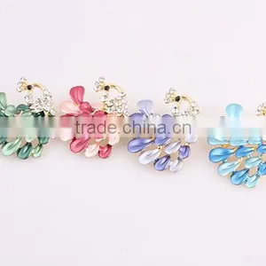 Wholesale Clothing Products Diamond Grade Noble Peacock Brooch thumbnail-5