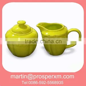 Ceramic Sugar Jar and Creamer Set thumbnail-1