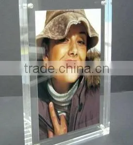 Acrylic Photo Frame With Magnet Closure thumbnail-1