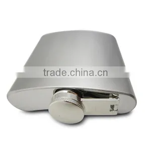Stainless Steel Hip Flask thumbnail-4