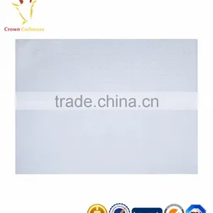 High Quality Knitted Cashmere Cable Baby Blanket Knit Infant Blanket thumbnail-1