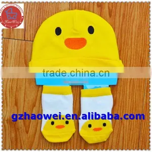 Popular Yellow Chick Newborn Baby Hat+socks Set thumbnail-1