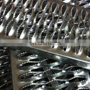 Factory Price Aluminum Perforated Metal Mesh Walkway Stairs Mesh thumbnail-2