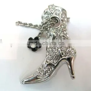 Shoe Shape Brooches thumbnail-1