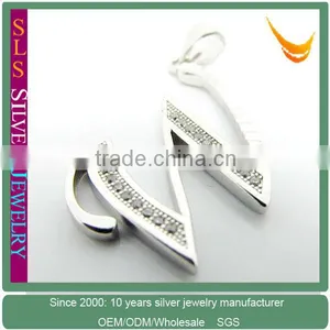 Imitation Jewellery Pendants of Letter W thumbnail-1