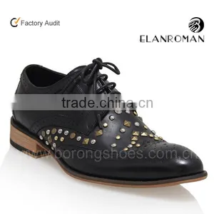 Stylish Men Brogue Design Leather Shoes Wiht Rivet thumbnail-1