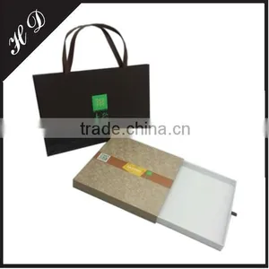 Custom Paper Gift Box Packaging thumbnail-1