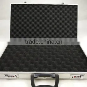 Sliver Aluminum Tactical Gun Case thumbnail-3