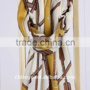 100% Woolen Printed Scarf thumbnail-1