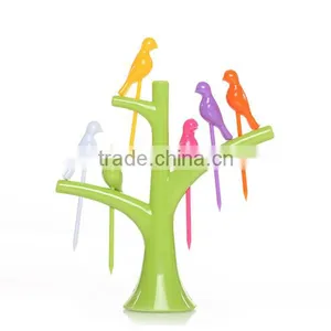 Wholesale Lovely Small Birds Plastic Fruit Fork With ABS Material Manafacturer Zhejiang thumbnail-3