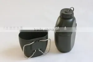 Military 58 Plastic Water Canteen thumbnail-1