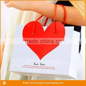 Special Design Paper Bags Different Types Love Heart Paper Bag thumbnail-3