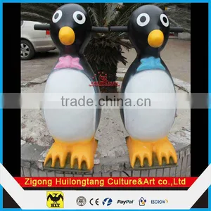 Helping Kids Skate Fiberglass Penguin in Hot Sale thumbnail-1