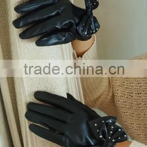 Deerskin Leather Fashion Glove thumbnail-1