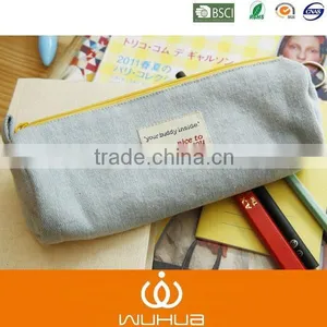 Soft Round Shape Zipper Pencil Case thumbnail-1
