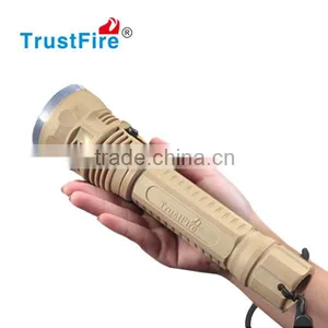 Factory Wholesale DF002 High Power 1500lm 3*CREE XM-L 2 LED Plastic Diving Flashlight thumbnail-3