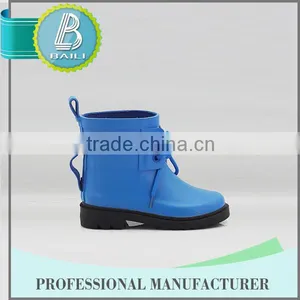 Famouse Brand Useful Rubber Rain Boots With Fur Lining thumbnail-1