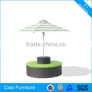 Middle Pole Outdoor Beach Umbrella With Seater thumbnail-1