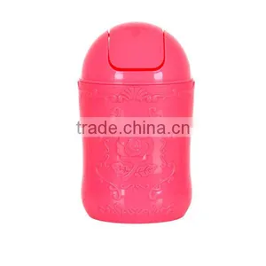 Plastic Desktop Mini Trash Bin Trash Can Used for Car Dustbin thumbnail-4