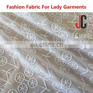 High Quality 100% Polyester Lace Fabric Ladies Fashion Fabric thumbnail-3