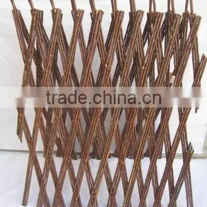 Natural Willow Fence thumbnail-1