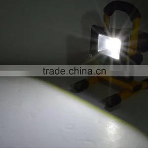 Rechargeable Flood Light Portable LED Flood Light Durable Waterproof Emergency Light Trouble Lamp Stand for Car Travel thumbnail-5
