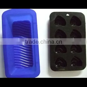 Silicone Rectangular Cake Pan thumbnail-1