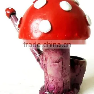 Figurine Shaped Hand Crafted Smoking Pipes - Short Mushroom thumbnail-4