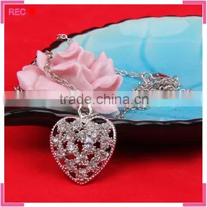 Jewellery Pendant Necklaces Women, Heart Pendant Simple Necklace Designs thumbnail-1