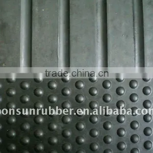 17mm Thickness Black Horse Trailer Rubber Mat thumbnail-1